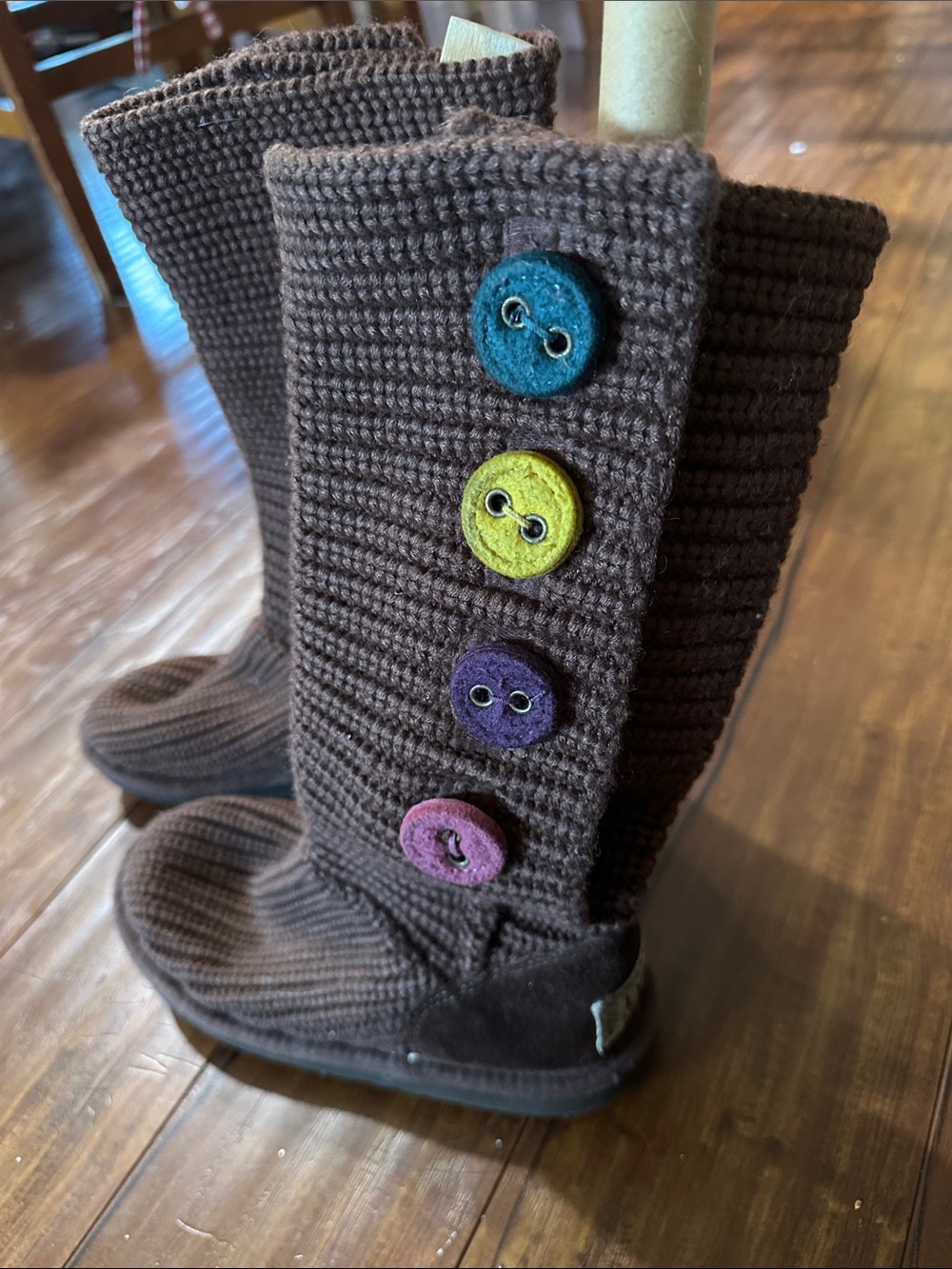 UGG Australia Candy II 1967 Brown Knit Rainbow Button Boots Girls Size 1